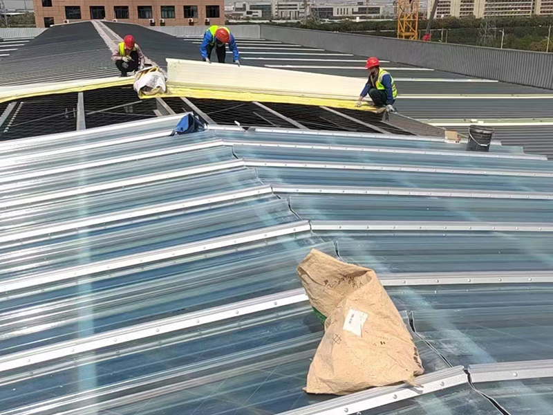 透明瓦施工現場
